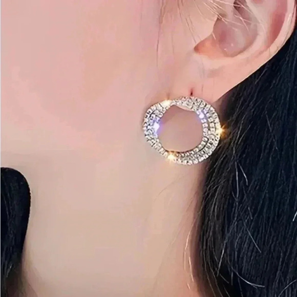 Sparkling Rhinestone Hoop Earrings - Picture 4 of 5